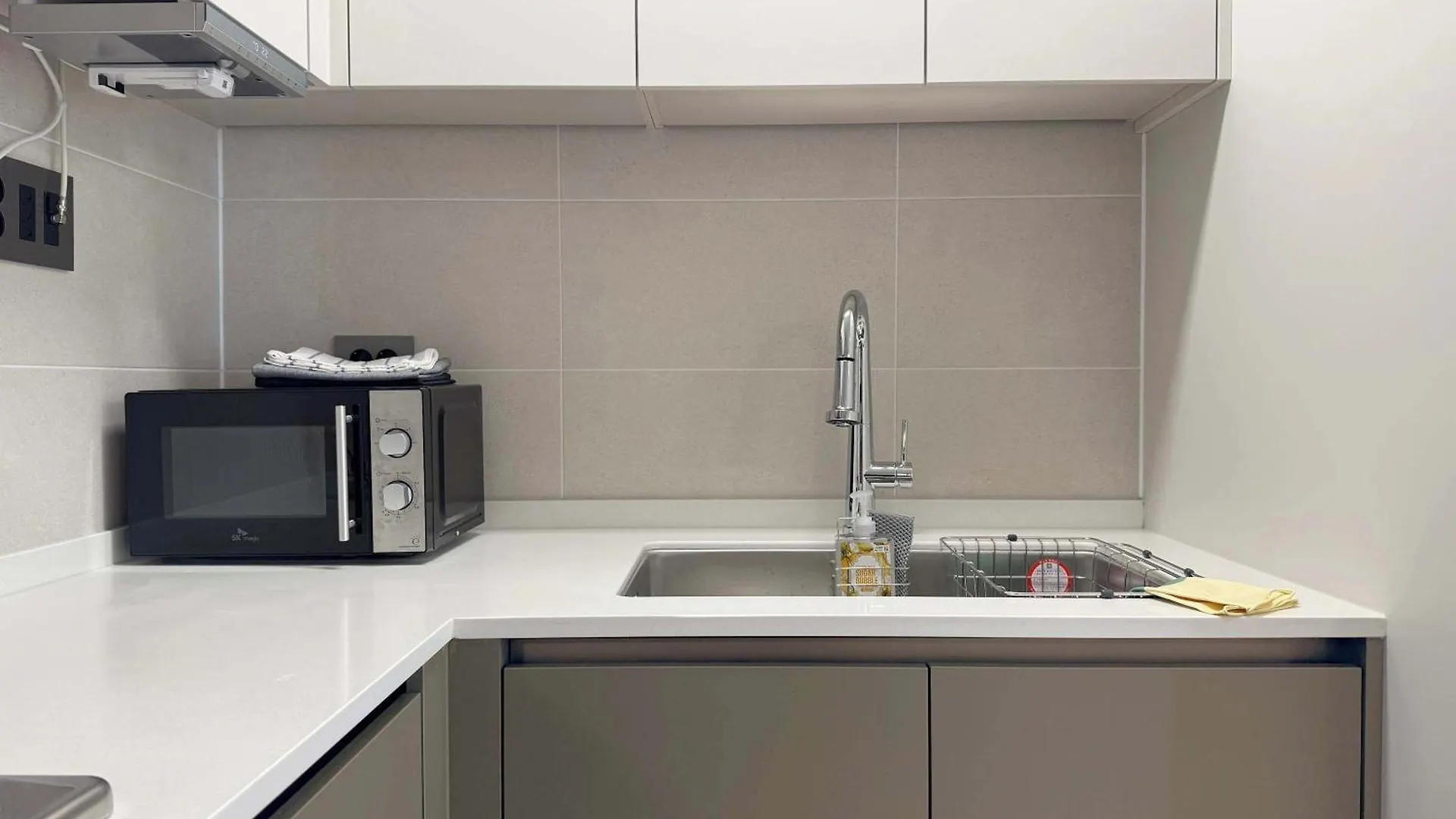 2-Bedroom Apartment Near Asan Medical Center Seoul South Korea